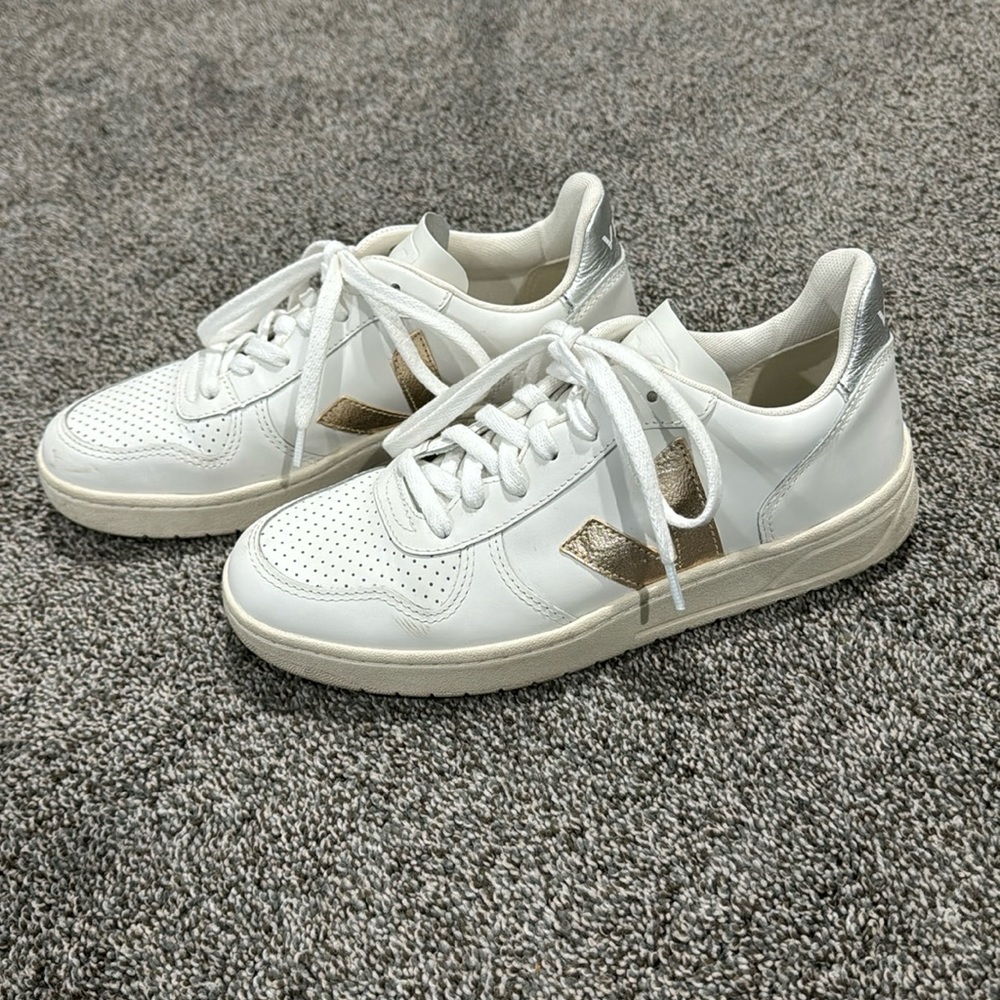 Veja sneakers